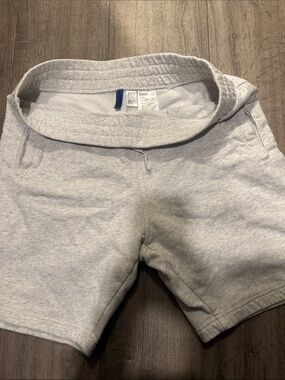 H&M Divided - Light Gray Men's Athletic Pull-On Shorts
